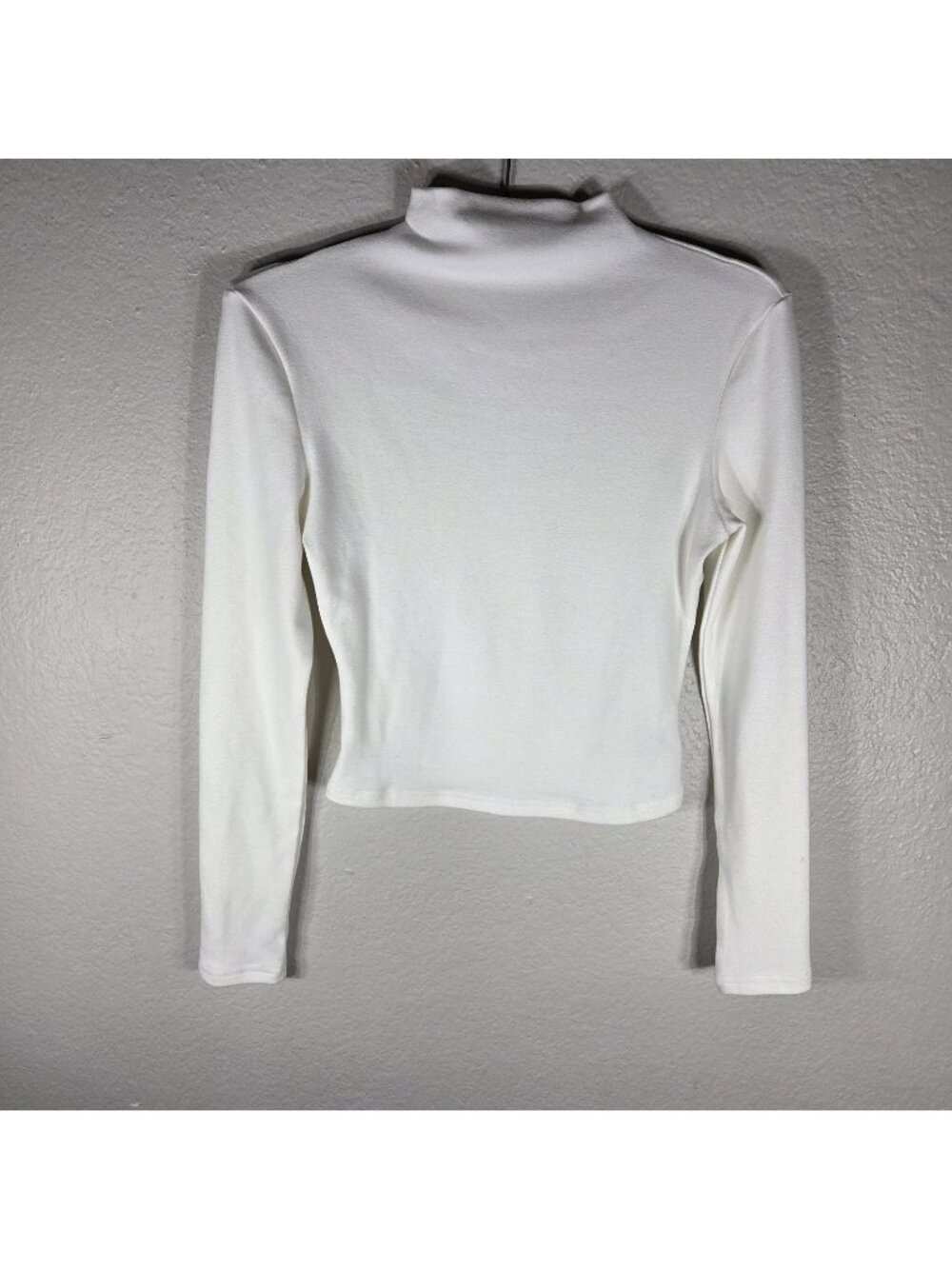 Cider Size XS Womens White Long Sleeve  Crop Top Mock Neck